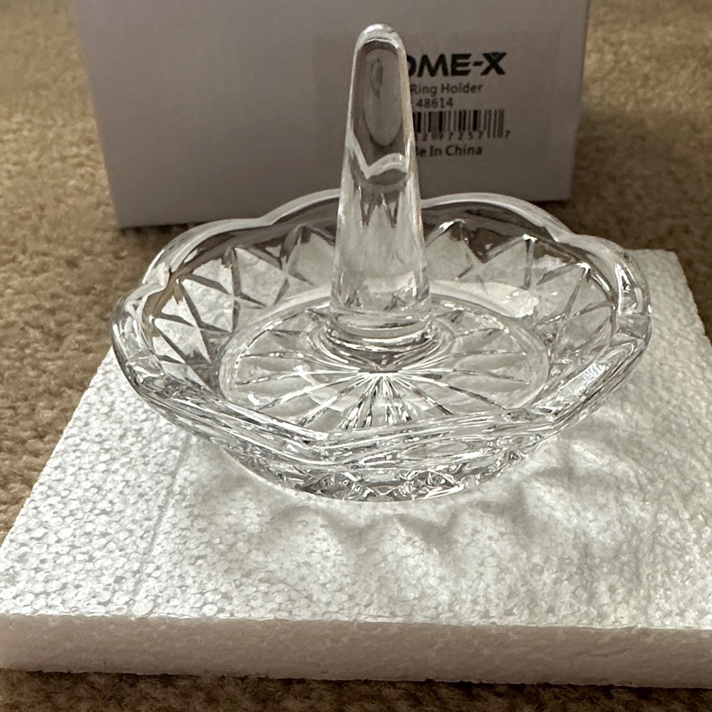 Clear Glass Ring Holder